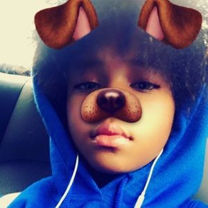 Meet your Posher, Destinee